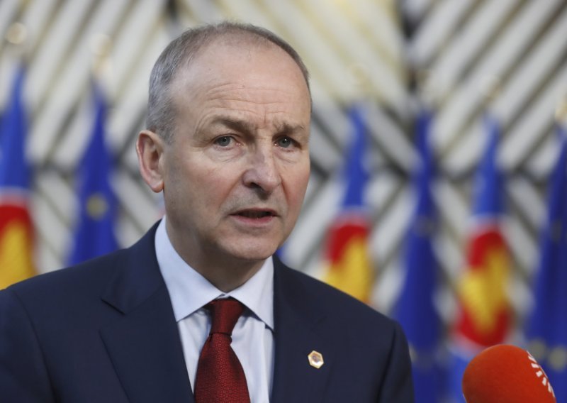 Irski premijer Micheal Martin podnio ostavku