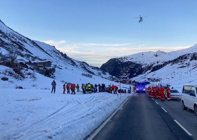 Među deset skijaša koji su spašeni u naletu lavine u Austriji je i jedan Hrvat