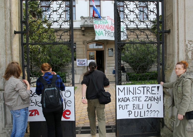 Pulski studenti izglasali deblokadu