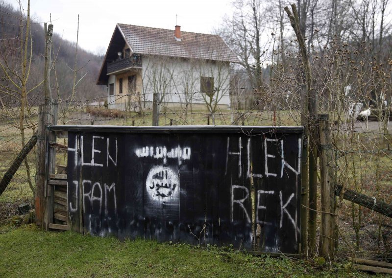 ISIL u srcu Europe ili kiseli krastavac usred sezone?