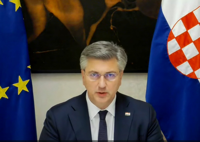 Plenković za francusku televiziju govorio o uvođenju eura i Schengenu, ali i kritizirao dio oporbe zbog odbijanja obuke ukrajinskih vojnika: 'To je povijesno pogrešan izbor!'