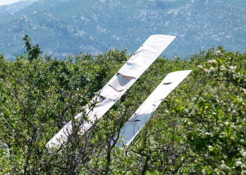 Poginuo inovator i studentica aeronautike