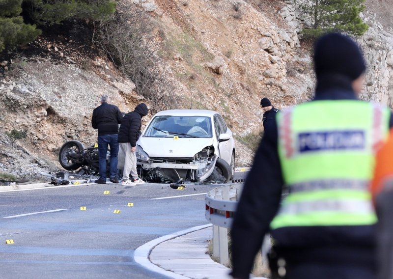 Motociklist poginuo u sudaru na Jadranskoj magistrali kod Omiša