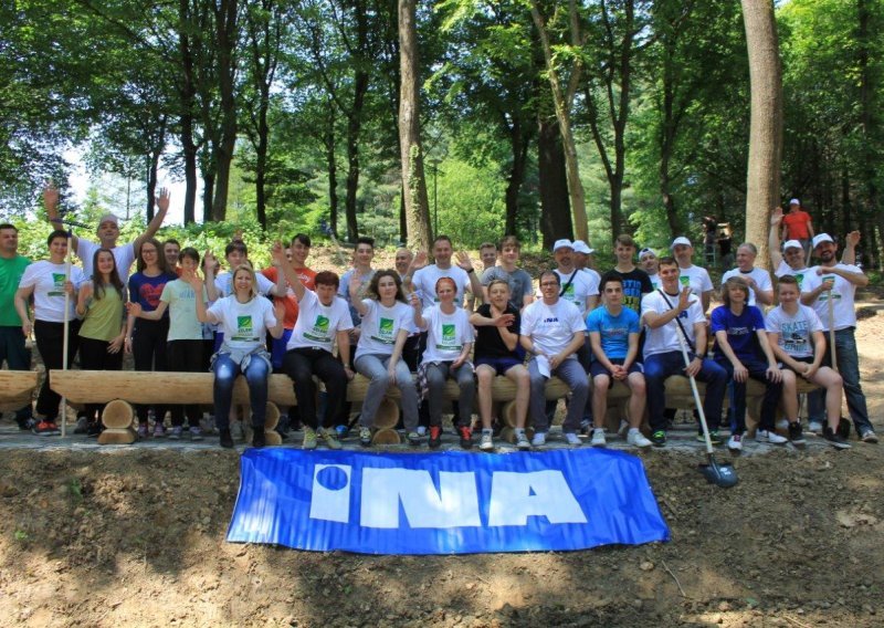 Inini volonteri uredili školski park u Bedekovčini u sklopu Zelenog pojasa