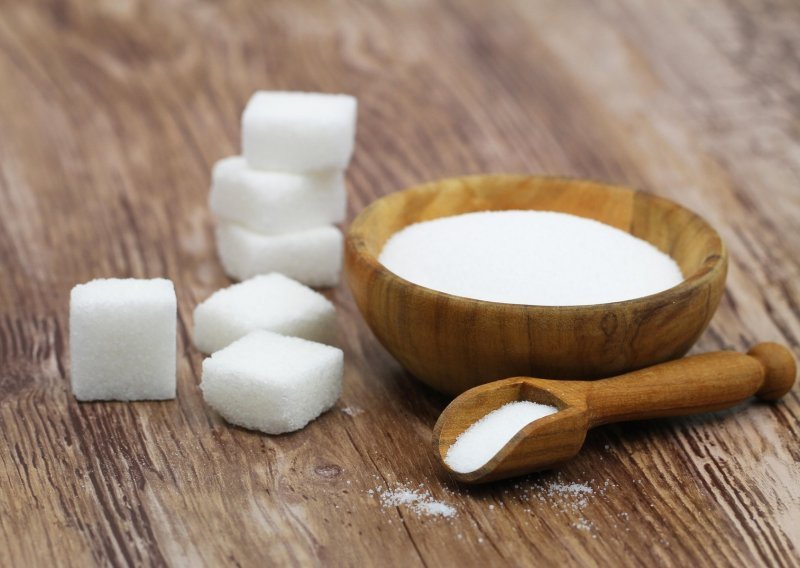 Sladak, ali ne baš i zdrav: Ovo se događa u vašem tijelu kada prestanete jesti šećer