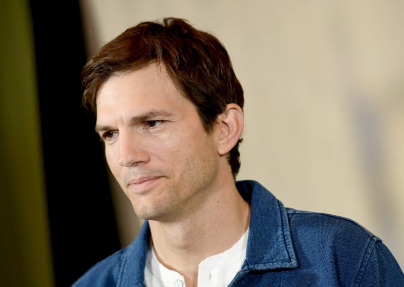 Ashton Kutcher podijelio neugodnu anegdotu vezanu uz Harryja Stylesa