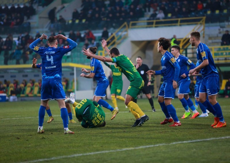 SuperSport Hrvatska nogometna liga, 20. kolo, Istra 1961 - Varaždin 2:1, 3.2.2023., video sažetak