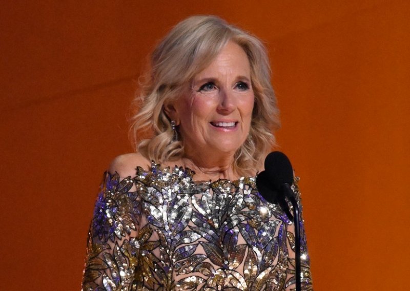 To se zove 'wow efekt': Jill Biden u glamuroznoj haljini zasjenila je brojne zvijezde dodjele Grammyja