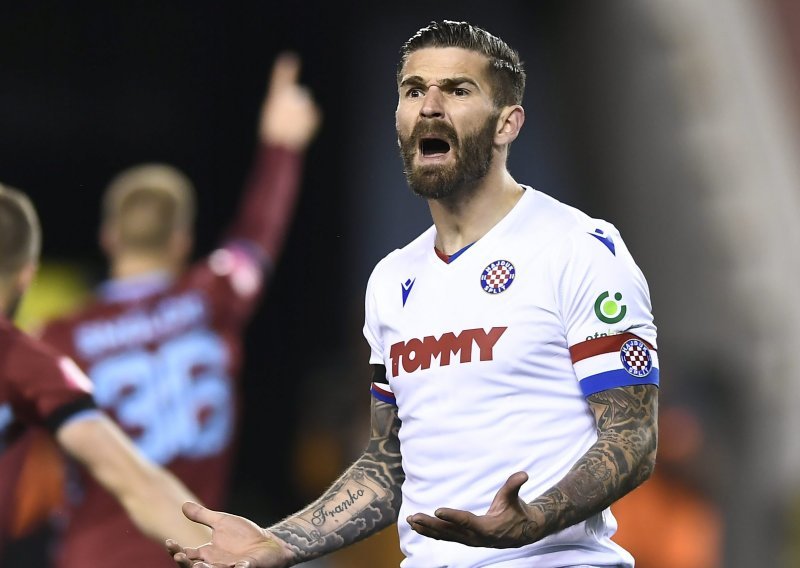 Hajduk objavio loše vijesti; Marko Livaja je bolestan, a poznato je i koliko je teška ozljeda Emira Sahitija