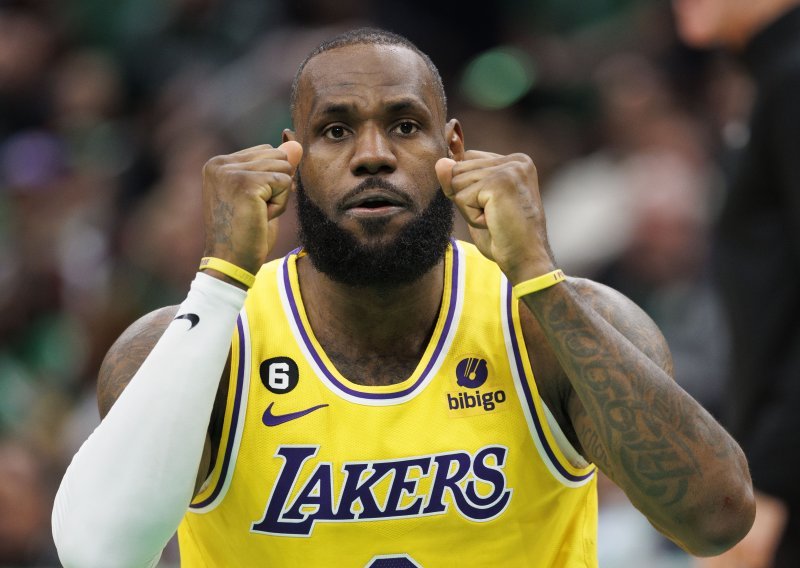 LeBron James srušio rekord Kareema Abdula-Jabbara i postao najbolji strijelac NBA-a svih vremena!