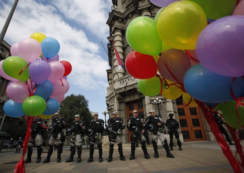 Beograd: Pride prošao bez incidenata, uz jako osiguranje