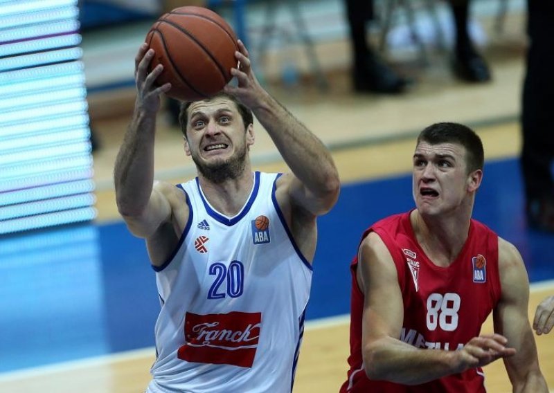 Napeto u Tornju; Cibona ipak slomila Metalac