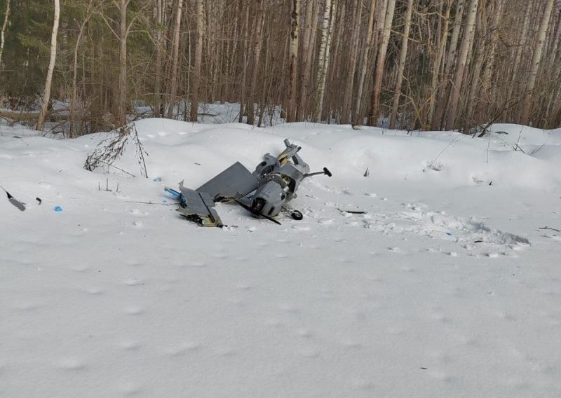 Srušio se dron pored Moskve, Rusi tvrde da mu je cilj bila civilna infrastruktura