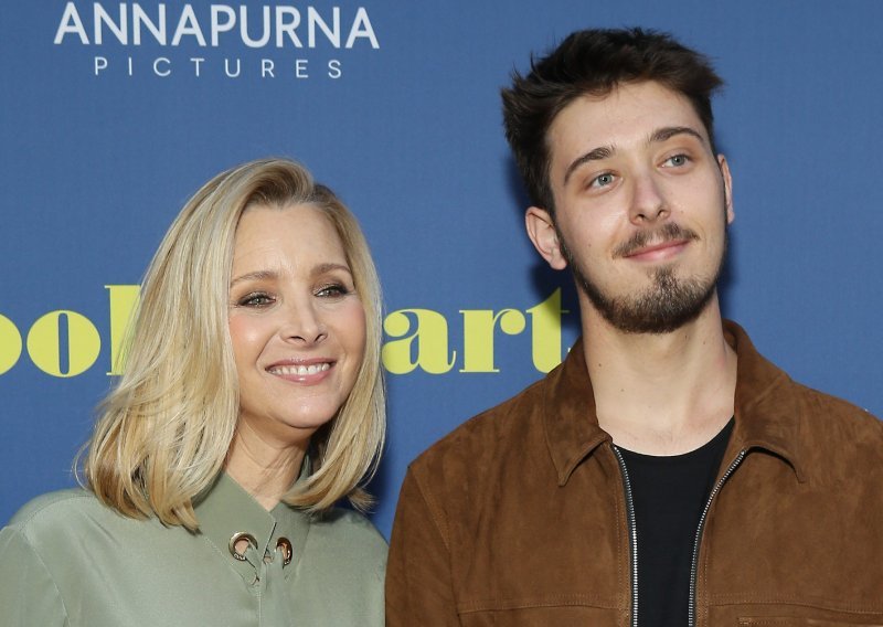 Ovo je sin zvijezde 'Prijatelja', Lise Kudrow; sada je odrastao i krenuo je njezinim stopama