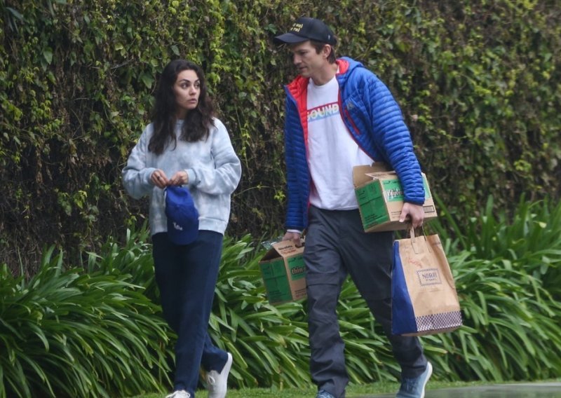 Ashton Kutcher i Mila Kunis još jedanput pokazali da novac ne utječe na njihov stil života