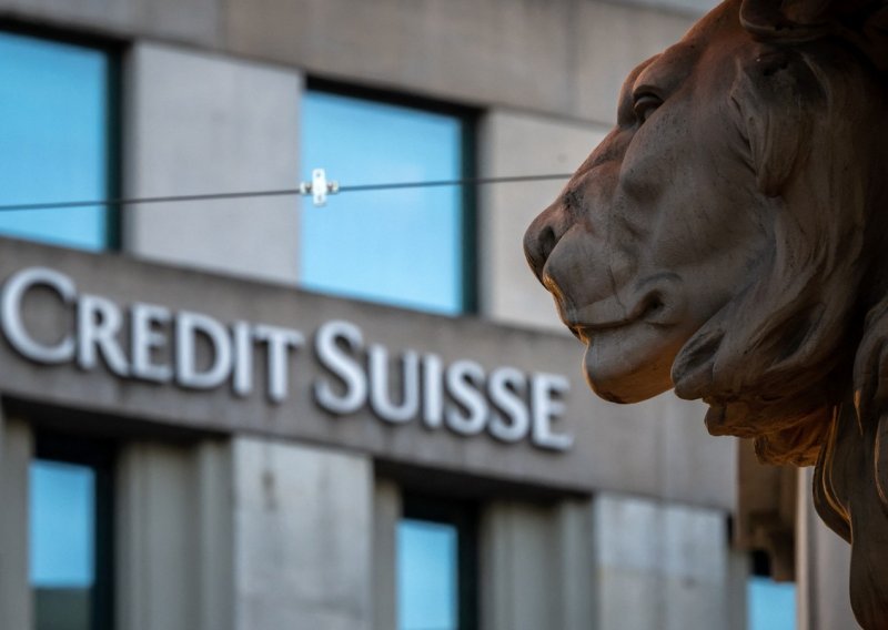 UBS ponudio do milijardu dolara za kupnju banke Credit Suisse, dioničari neće imati pravo glasa