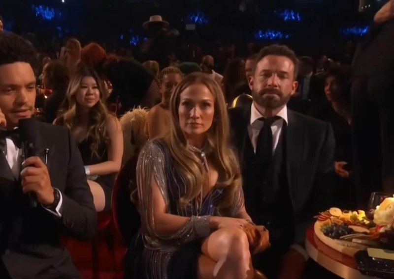 Svađa ili zezancija: Ben Affleck otkrio što stoji iza popularnog videa snimljenog na Grammyjima