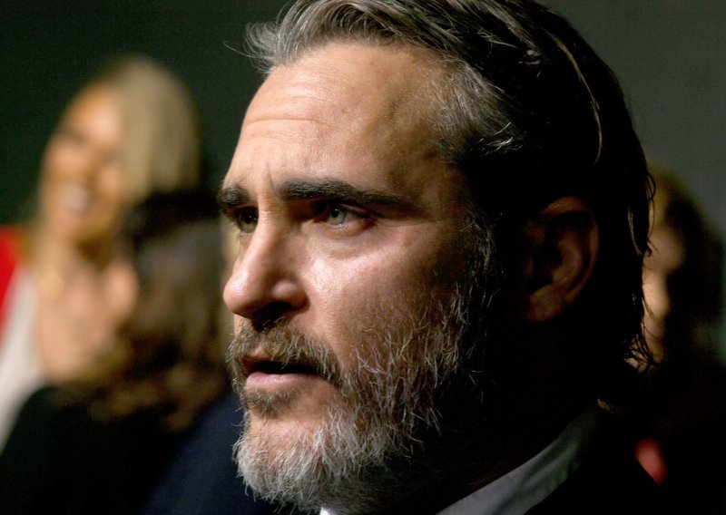 Zabrinjavajuća scena: Joaquin Phoenix se onesvijestio na snimanju