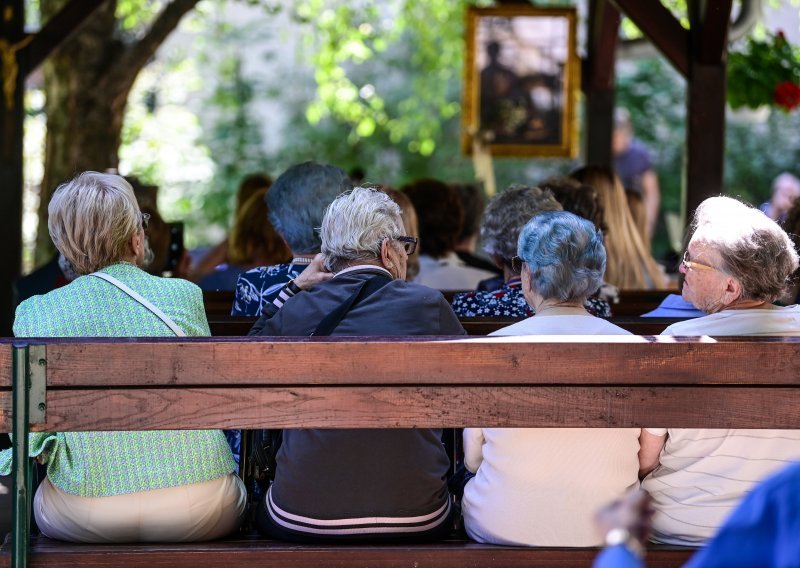 HZMO zatrpan zahtjevima za obiteljske mirovine: Evo koliko ih je stiglo u tri mjeseca