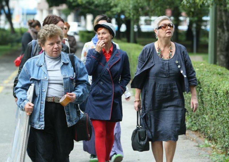 Autonomna ženska kuća mora otpuštati djelatnice