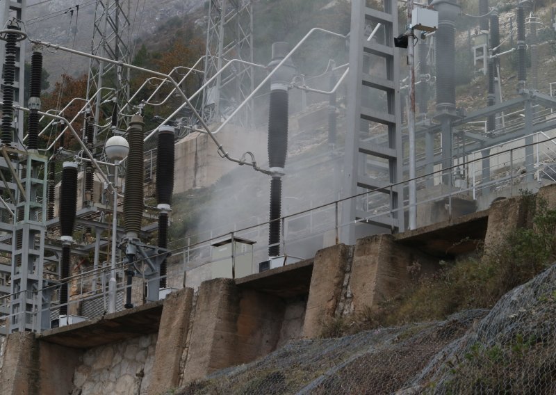 Incident na suđenju za nesreću u hidroelektrani: Otac stradalog izbačen iz sudnice