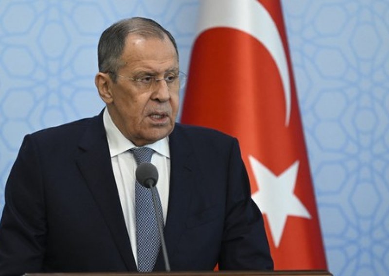 Lavrov zaprijetio povlačenjem iz ugovora o izvozu žitarica