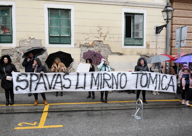 HURO traži od Ustavnog suda odgodu presude u slučaju roditelj-odgojitelj