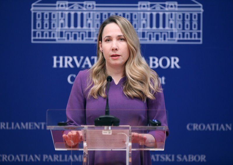 Selak Raspudić zgrožena fotografijom iz sisačke bolnice: Takvim postupanjem prešli smo u zvjersko stanje