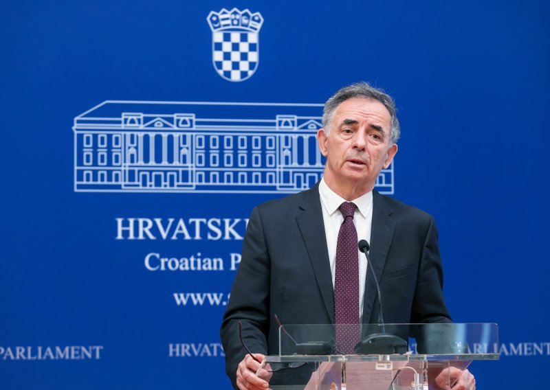 Pupovac ogorčen: Ne znam kada ću više doći u sabornicu