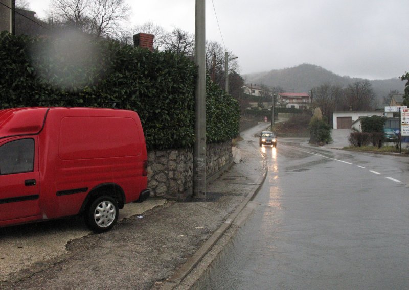 HAK: Vozači oprez, mokri kolnici