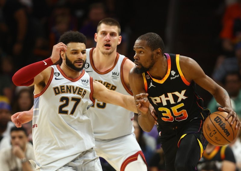 Durant i Booker uništili Denver i Jokića koji je ubacio 53 koša, Phoenix izjednačio!