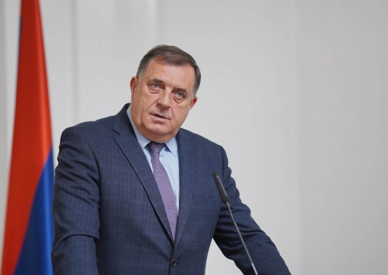 Dodik verbalno nasrnuo na Bećirovića: Za jednog šovinista poprilično je samouvjeren