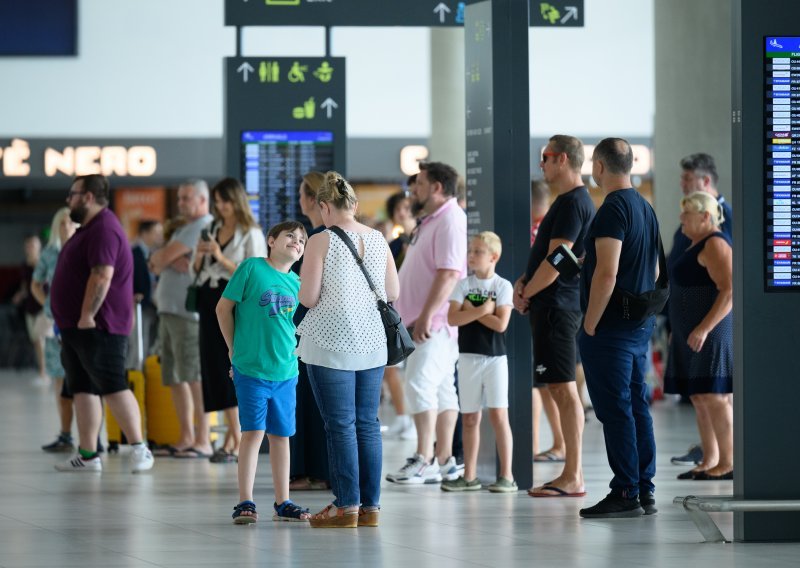 Vraća se kontrola dokumenata na letovima unutar šengenskog prostora?