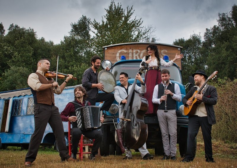 Barcelona Gipsy balKan Orchestra stiže u Tvornicu kulture