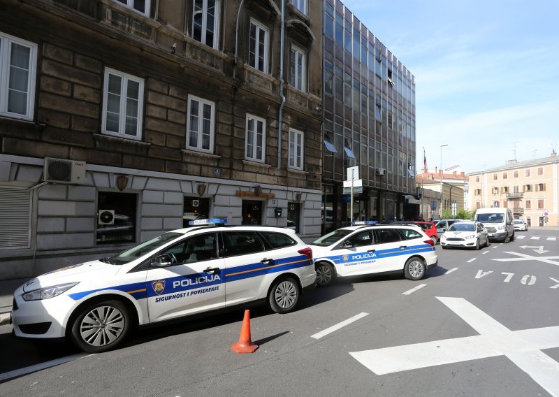 Preko veze mu sredio posao zaštitarske službe pa za nagradu dobio nekoliko tisuća eura