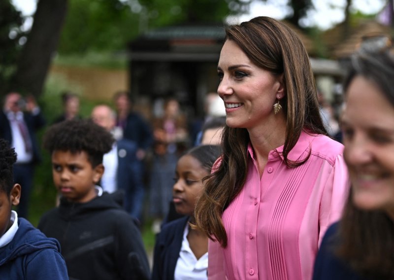 Kate Middleton morala razočarati dječaka: Davanje autograma nije dozvoljeno