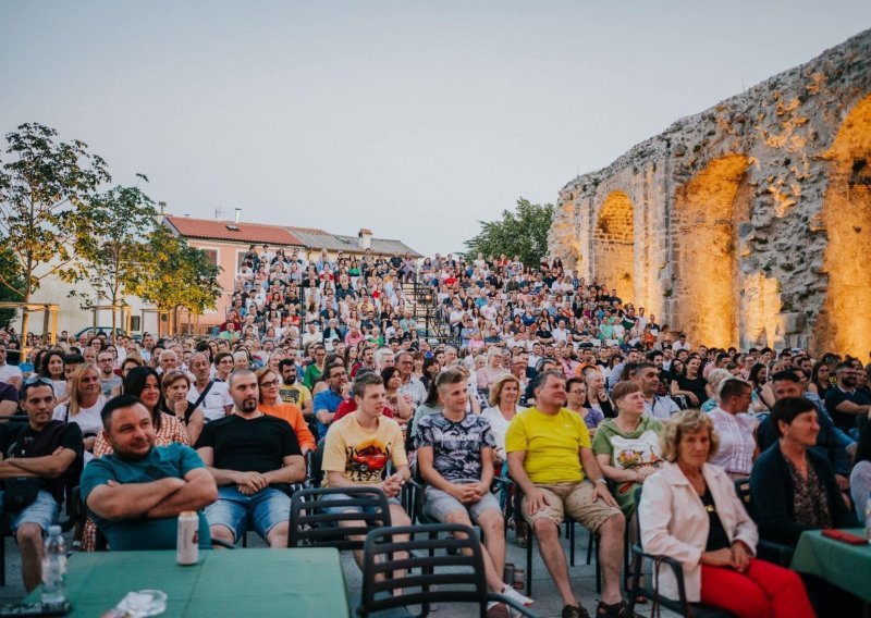 Sve je spremno za Festival smijeha u Kastvu! Evo tko će sve nasmijati publiku