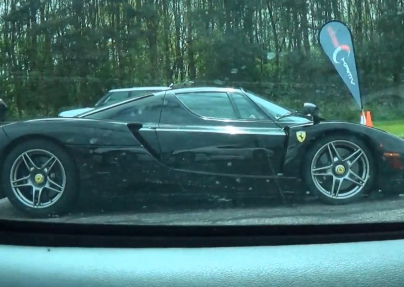 Pokraj Koenigsegga Ferrari Enzo djeluje kao da stoji na mjestu