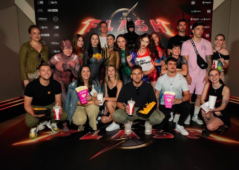 'The Flash' oduševio brojnu publiku na svečanoj premijeri DC-jevog spektakla godine