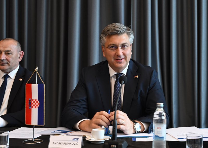 Plenković poručio službenicima u pravosuđu: Prihvatite odluku