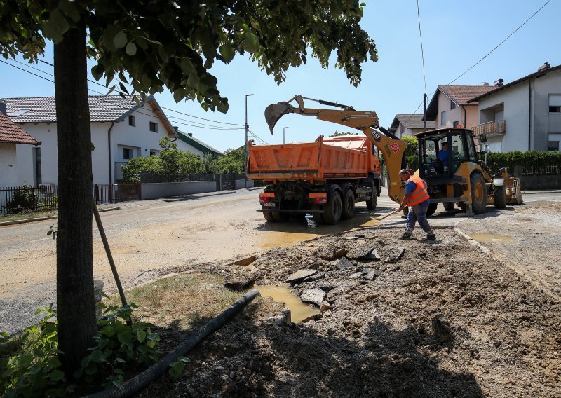 Puknula cijev u Utrini, dio Novog Zagreba bez tople i hladne vode