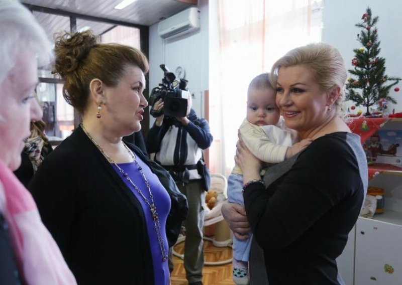 Kolinda želi ubrzati postupak posvajanja