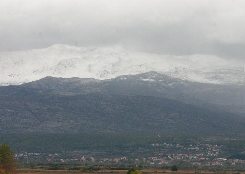 Zapaljena druga planinarska kuća HGSS-a u tjedan dana!