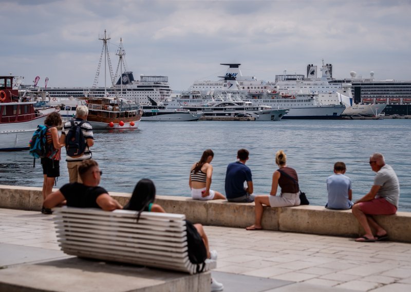 Profesor priznao grešku u usporedbi broja turista: Službeno lipanj izjednačen s prošlom godinom