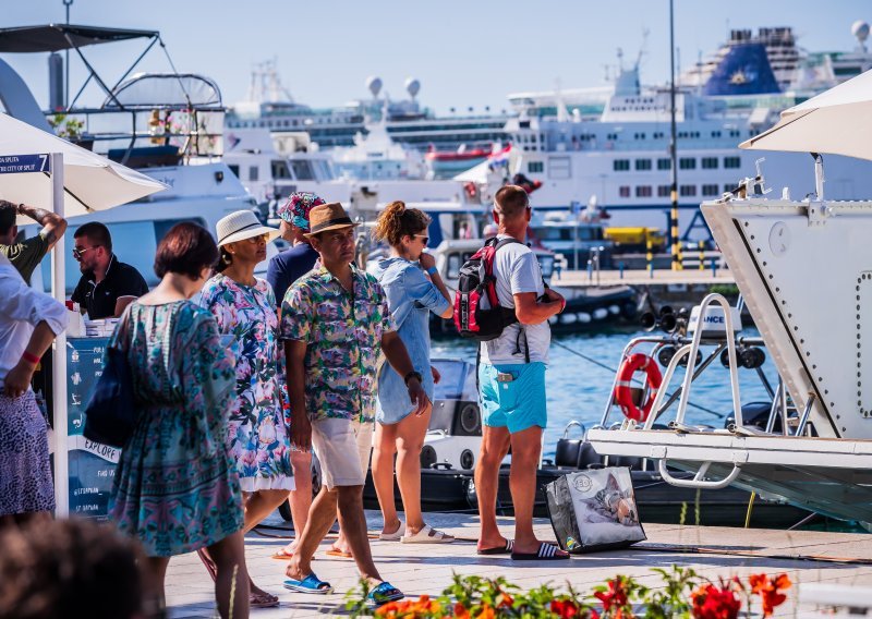 Profesor usporedio broj turista s prošlom godinom: 'Brojke su frapantne'