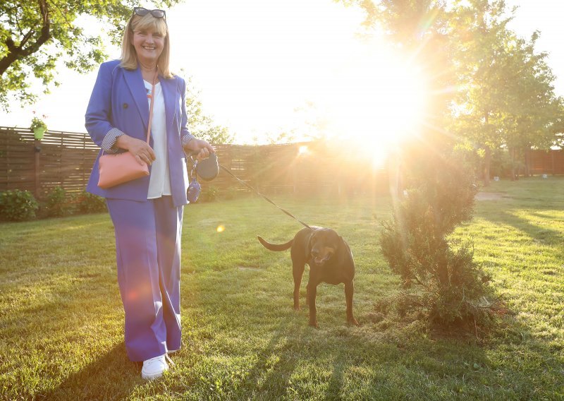 Sanja Doležal oduševila je ovim stajlingom, tako dobrim da ga nosi već drugi put