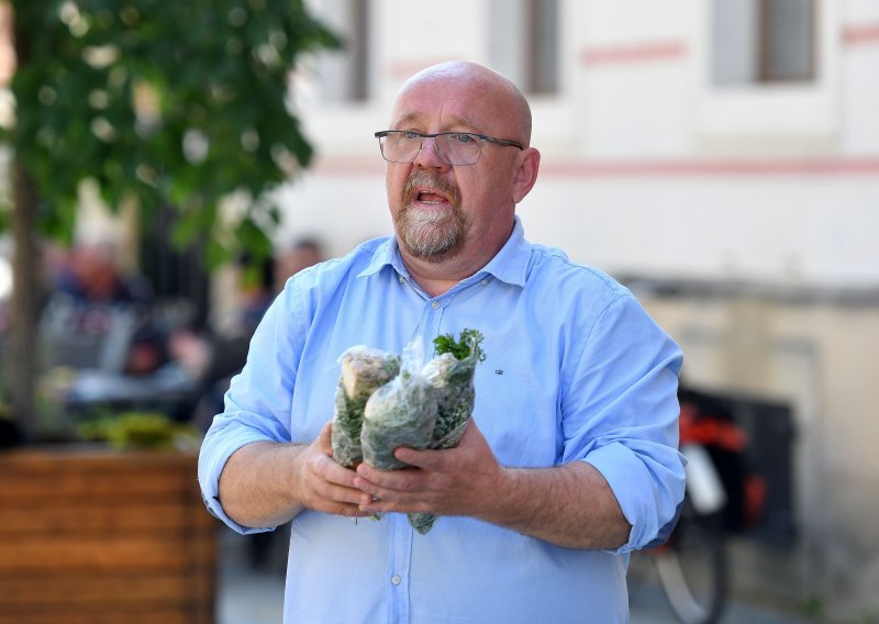 Drele dijelio grincajg pa zagrmio: Ako bude leda, bit će i vatre