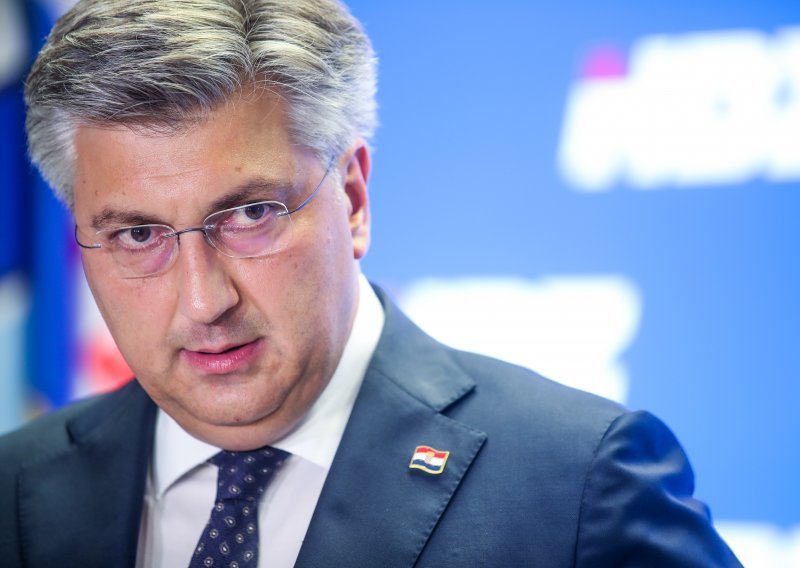 Plenković o radnim nedjeljama, VSOA-i, pucnjavama i situaciji u pravosuđu