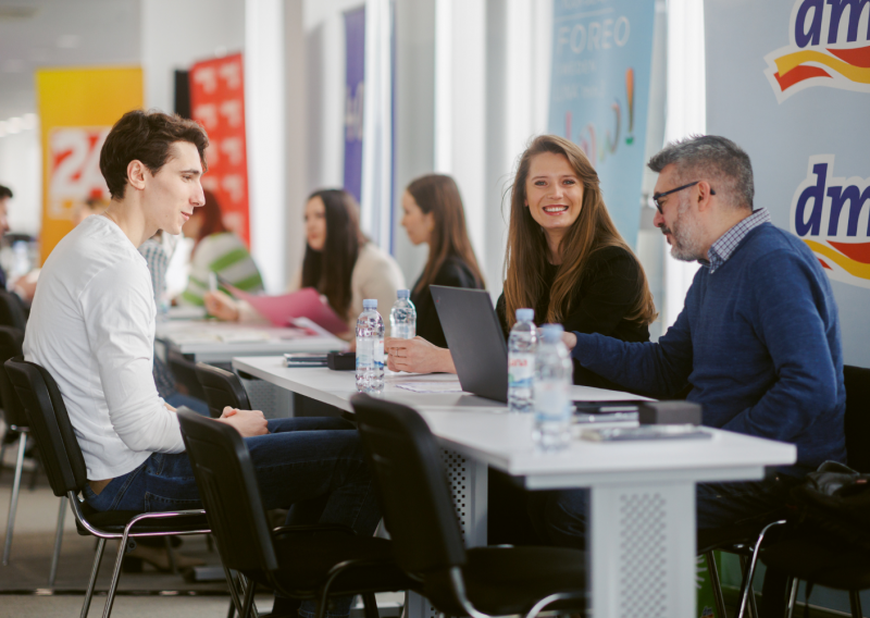 Studenti najbolje poslovne škole u Hrvatskoj odgovaraju na aktualna ekonomska pitanja