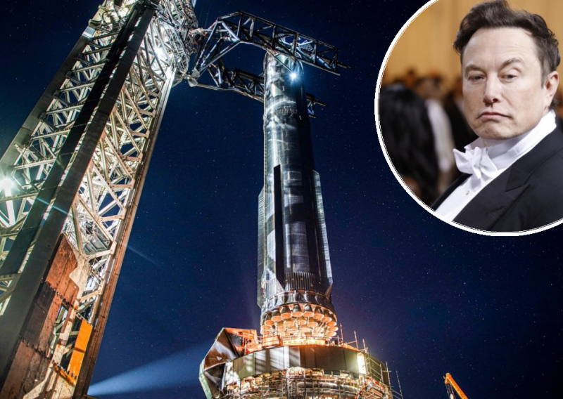 Nakon najveće, koja je neslavno eksplodirala, Musk je javnosti pokazao još veću raketu